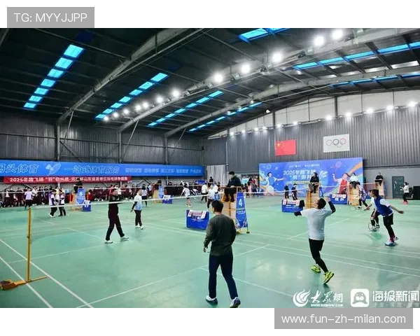 完美杯山东羽毛球赛高手过招